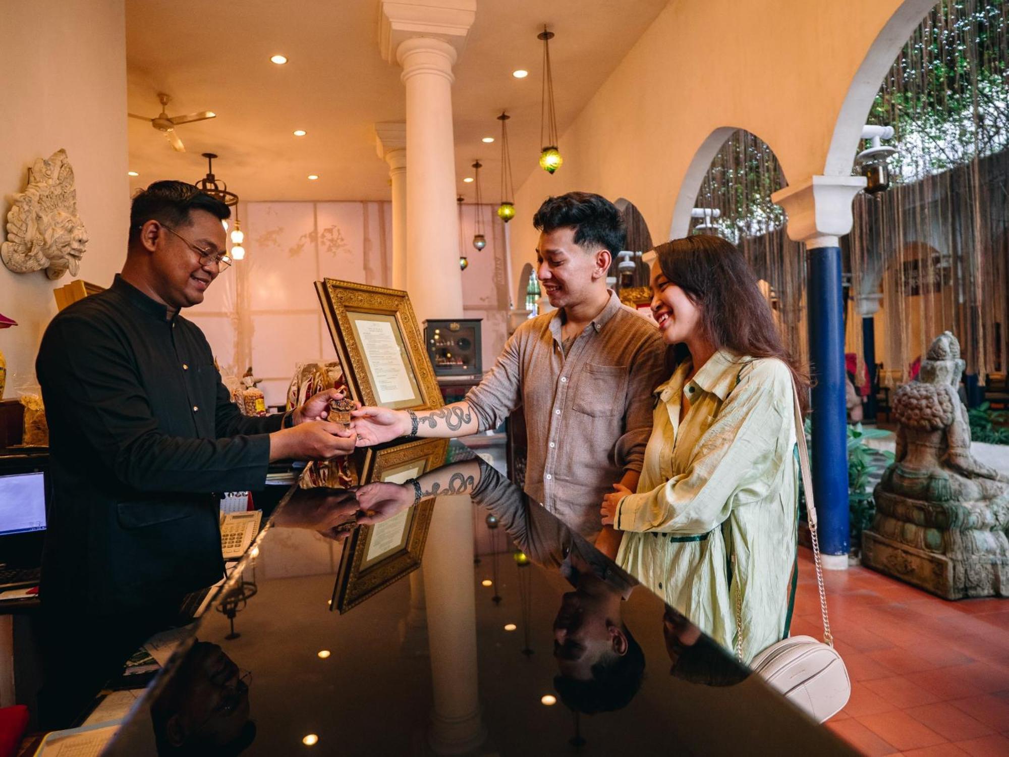 Hotel Tugu Blitar Kültér fotó